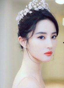 美女明星 图片,揭秘美女明星的时尚魅力
